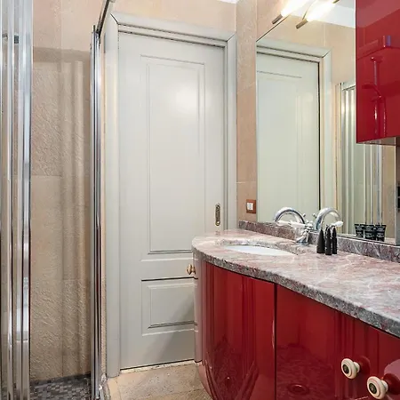 Classbnb - Apartment Just A 5 Minute Walk From Piazza Duomo-3